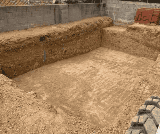 Prepara el hueco para tu piscina con los mejores profesionales del sector. Excavaciones Garber.